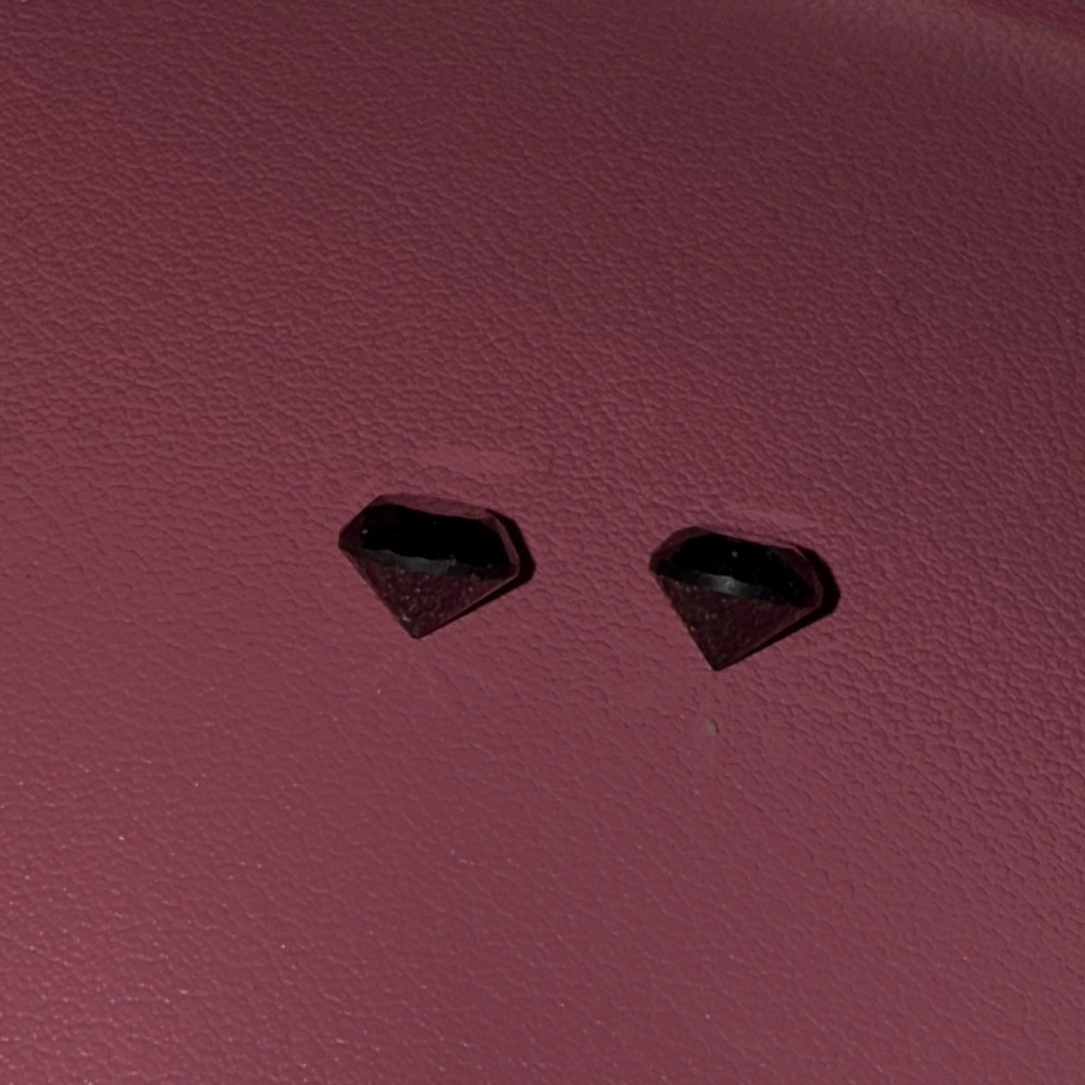 Black diamonds loose